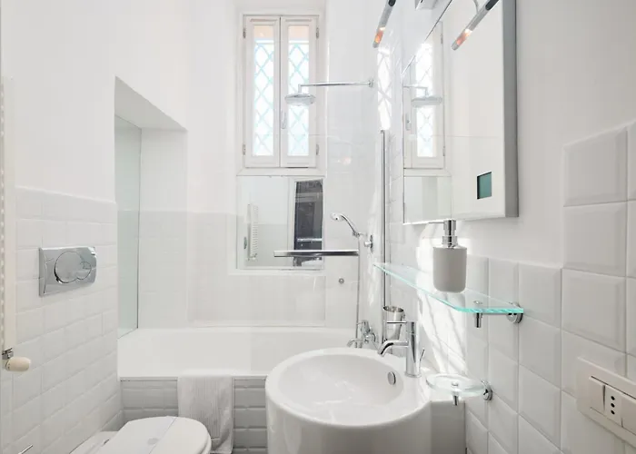 Appartement 5 Minutes From The Colosseo - Free Wi-fi & Netflix