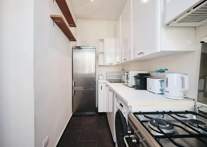 5 Minutes From The Colosseo - Free Wi-fi & Netflix Appartement Rome